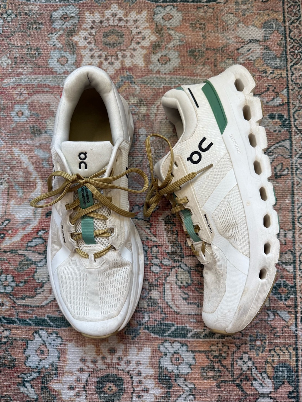 On Cloud Cloudnova White Green Teal Running Sneakers mens 11.5